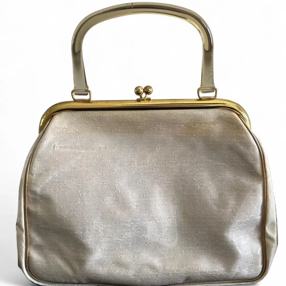 Vintage 50s white floral purse with gold hardware and plastic cover - Picture 3 of 9